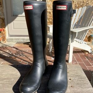 Women’s hunter rain boots